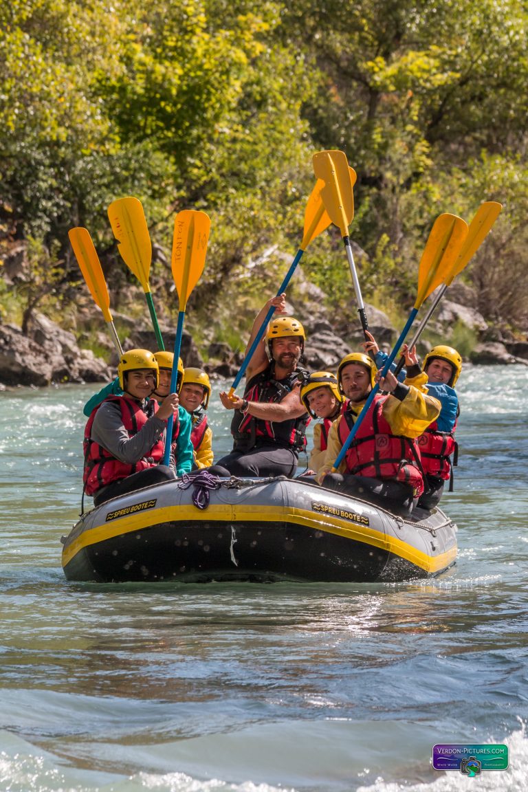 a discovery rafting trip in the verdon gorges