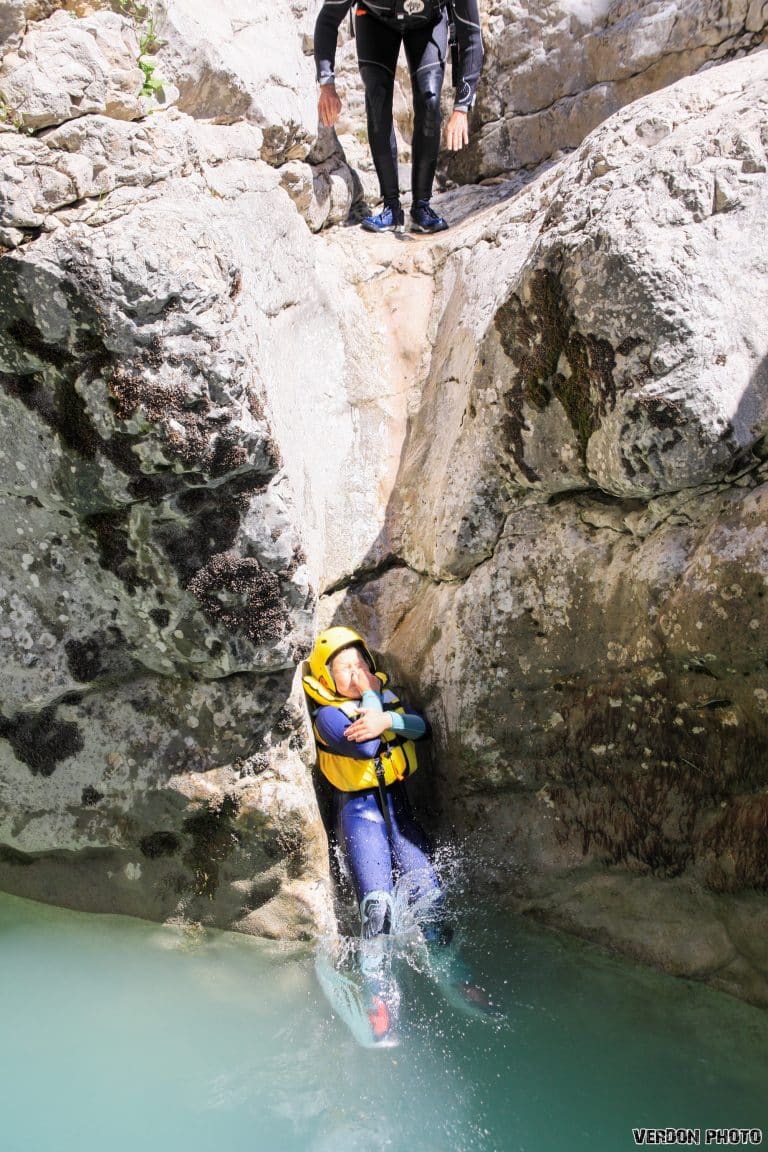 randonnee aquatqiue en famille dans les gorges du vedon